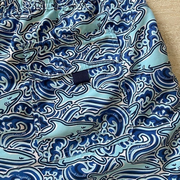 Vineyard Vines 7” Printed Chappy Shark Blue Lined Drawstring Swim Trunks Shorts - Picture 7 of 10